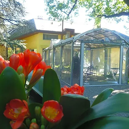 Il Colombé Couette-café 4*